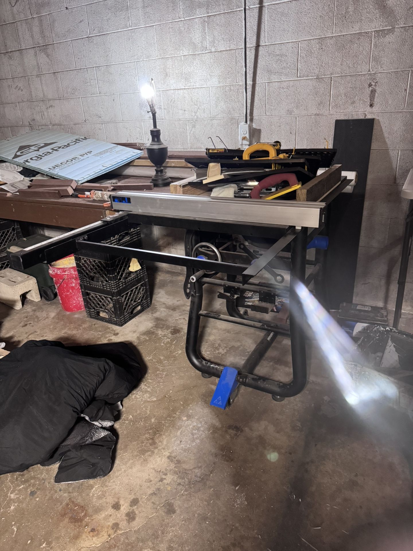 Delta Table Saw And All The Goodies