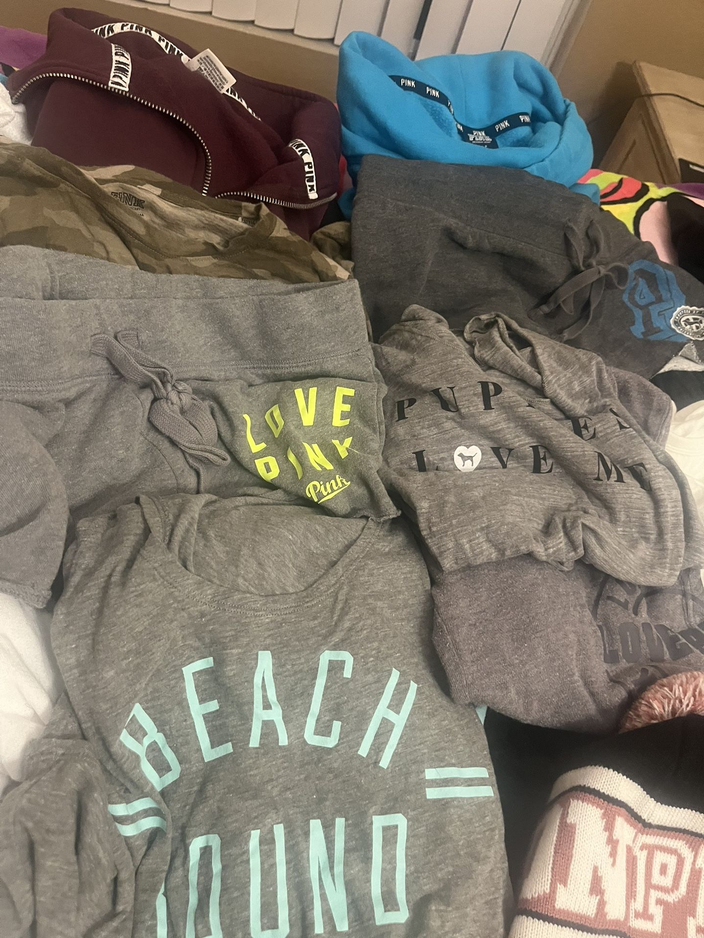 Victoria Secret Pink . 8 Pairs Of Sweats , Six Sweatshirts , 3 Of The Sweatshirts Are Hoodie