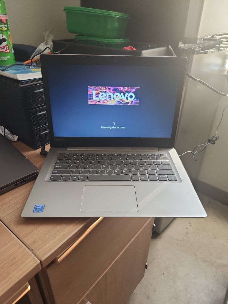 Lenovo ideapad Laptop