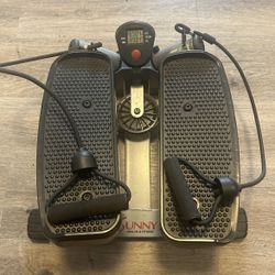 Sunny health & fitness under the desk elliptical