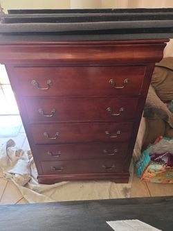 Dresser