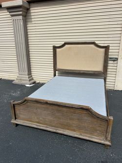 Queen size bed