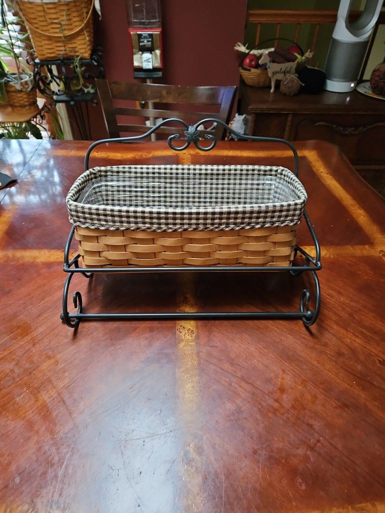 Longaberger Paper Towel Stand With Basket