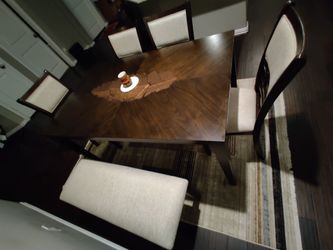 Ashley Langwest Dining Room Table Set
