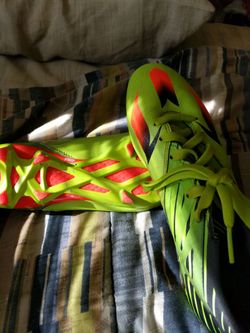 Messi soccer cleats size 8 mens