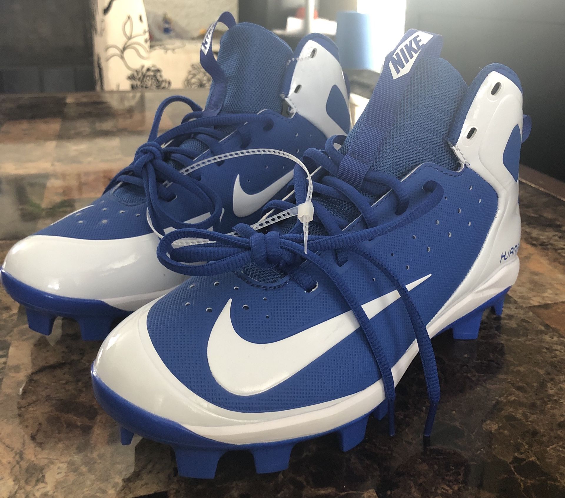 Alpha huarache pro mid mcs bg top