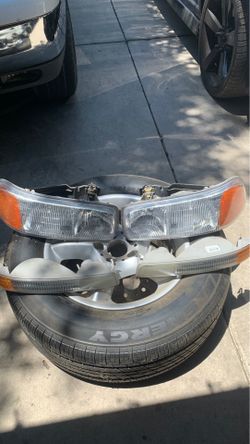 00-05 GMC Headlights
