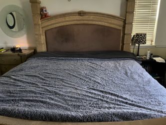 UGG King size comforter and pillow cases