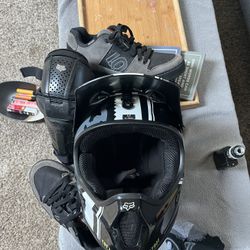 Fox Helmet Fox Elbow Pads 5/10 Shoes