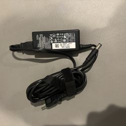 Dell 65wA AC Power Adaptor For Laptops