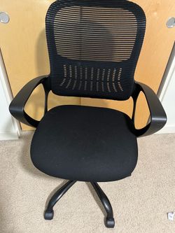 Black office chair