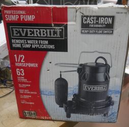 EVERBILT HDS50 1/2 HP Cast Iron Submersible Sump Pump new open box.