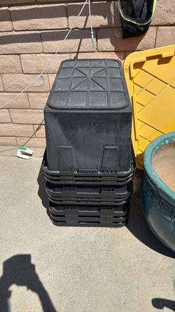 Storage Bins 9 , 30 gallon bins with matching lids