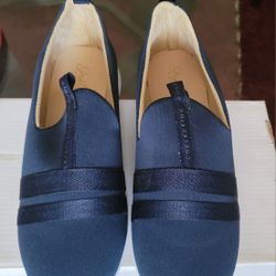 Blue flats shoes size 6