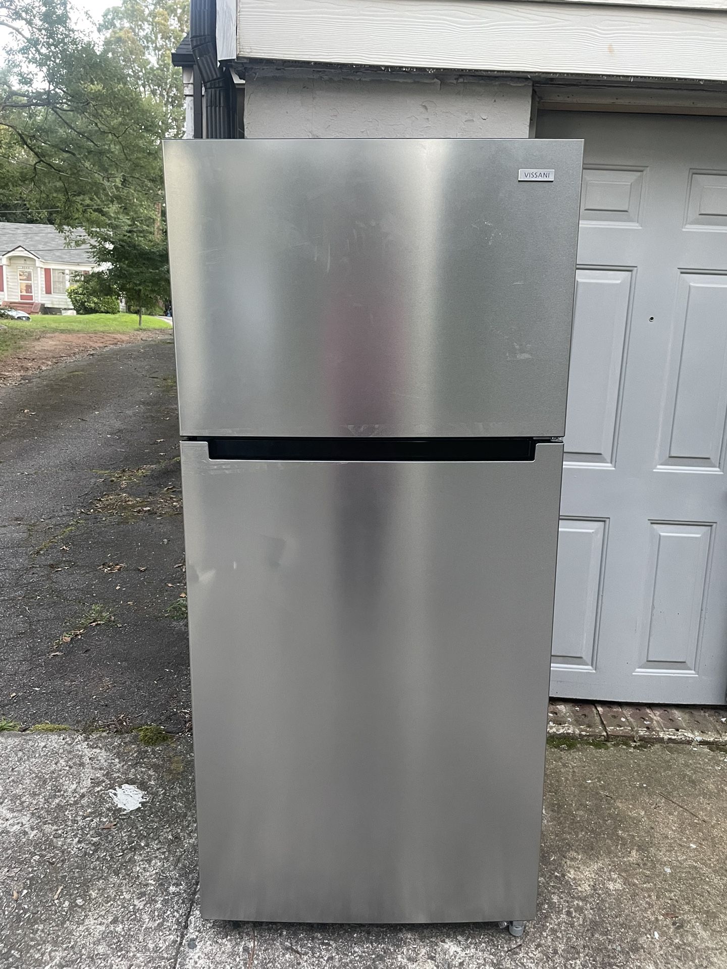 Vissani 18 Cu Ft Refrigerator