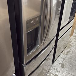 Frigidaire French door refrigerator