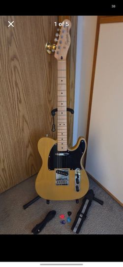 Fender Squire Affinity Telecaster Guitar, Strap, Cable, Picks