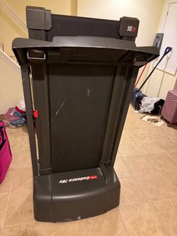 Treadmill FREE pickup only