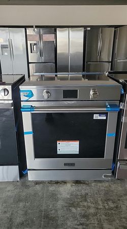 Frigidaire Professional Induction Range – Stainless, Convection/Air Fry