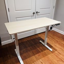 Adjustable Standing Desk – Height Adjustable (Sit & Stand)