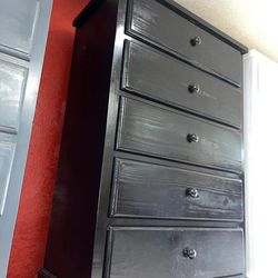Pinewood 5 drawer black