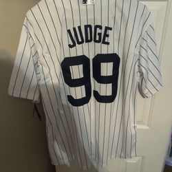 Aaron Judge New York Yankees white jersey size 2xl