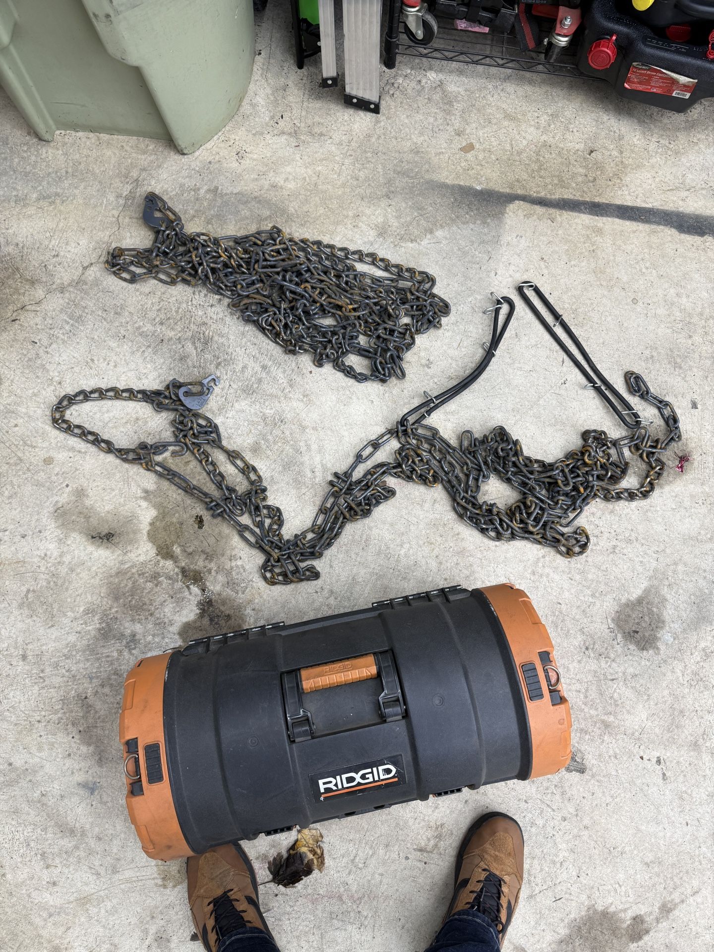 F150 Raptor Chains And Tool Box For Them