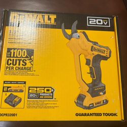 DEWALT 20V MAX Cordless Battery Powered Pruner Kit with (1) 2 Ah Battery & Charger