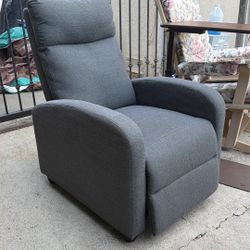 NEVER USED reclining Chair