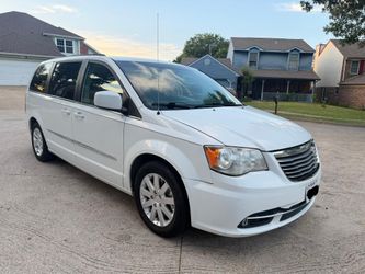 2015 Chrysler Town Country￼