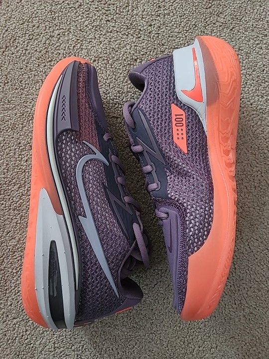 Nike Gt Cut Size 5.5 Youth/7wmns