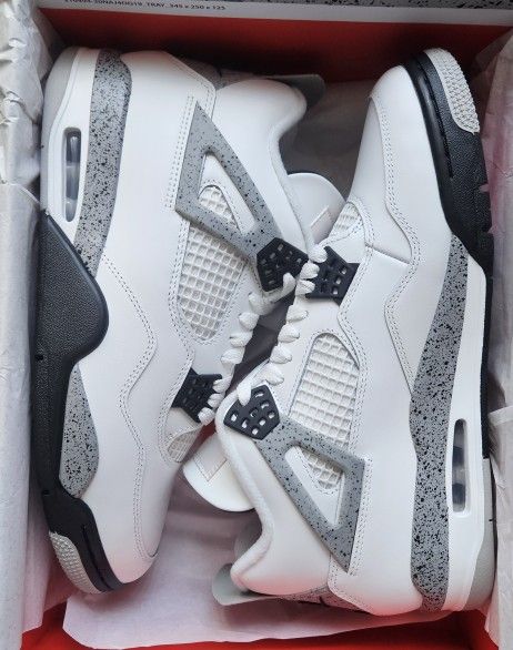 Jordan 4 White Cement Size 11 $245