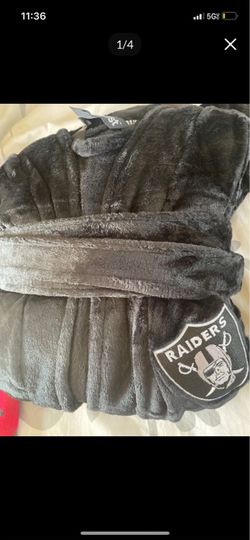 Raiders robe(not free)
