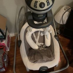 Graco Baby Swing 