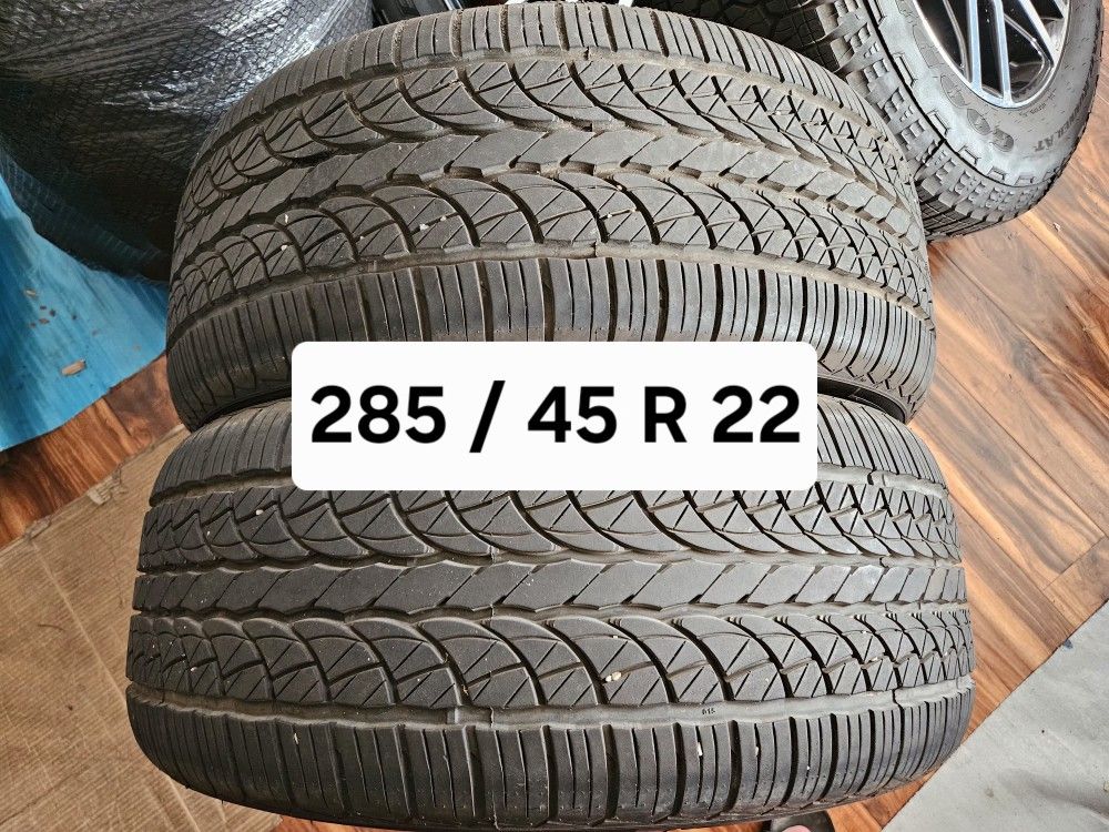 285 / 45 R 22 (2) TIRES KUNIMOTO