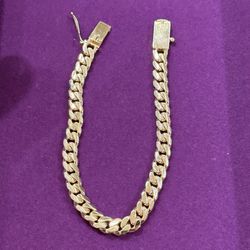 14K Gold Cuban Link Bracelet 8”