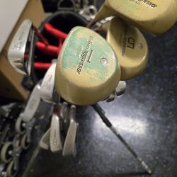 Wilson Aggressor Golf Club Set + Taylor Made Golf Bag