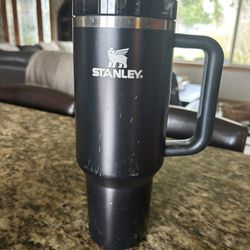 Stanley Tumbler 40 Oz