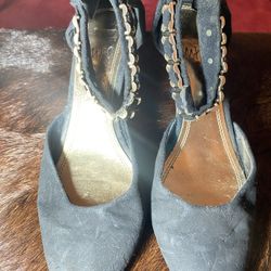 Black &  Gold Mid Heels