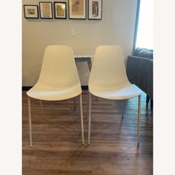 Svelti Counter Stool - Pure White