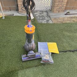 Dyson Ball Total Clean Brand New Out The Box (NEW)