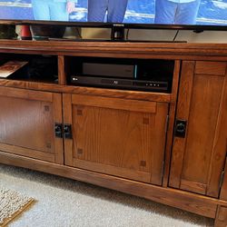 Entertainment Center Tv Station 