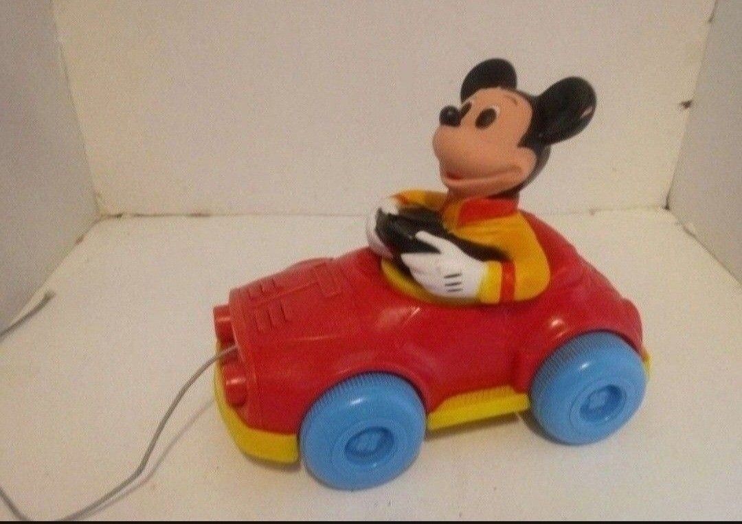 VINTAGE KOHNER 1973 WALT DISNEY MICKEY MOUSE CAR PULL TOY