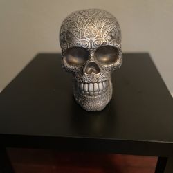 Life Size Skull Head