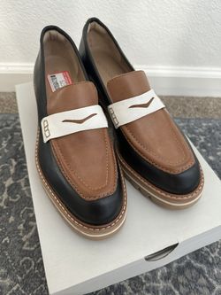 Women’s Dress Shoes 