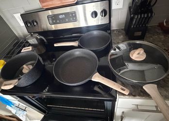 Carote black pot set