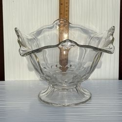 Very Attractive Vintage Indiana Teardrop Clear Crimped Bowl 10.5"W