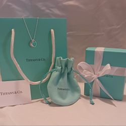 New Tiffany & Co Small Heart Pendant