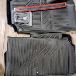 Large SUV Cargo Liner