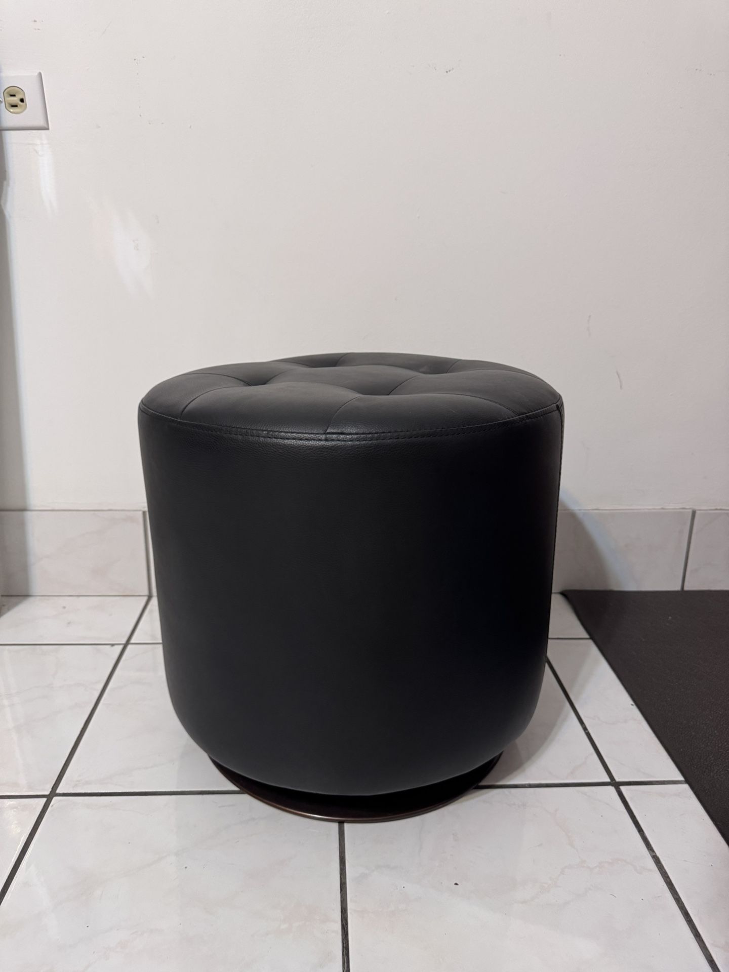 Foot Rest Stool Like New